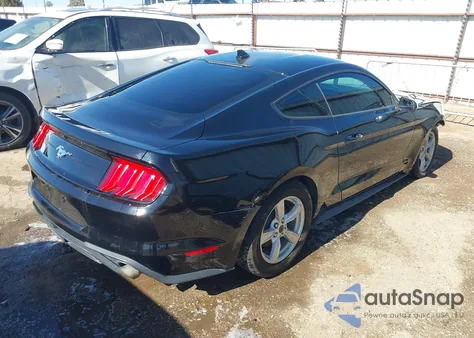 2020 Ford Mustang Ecoboost Fastback z USA, uszkodzony, nr VIN 1FA6P8TH0L5182883